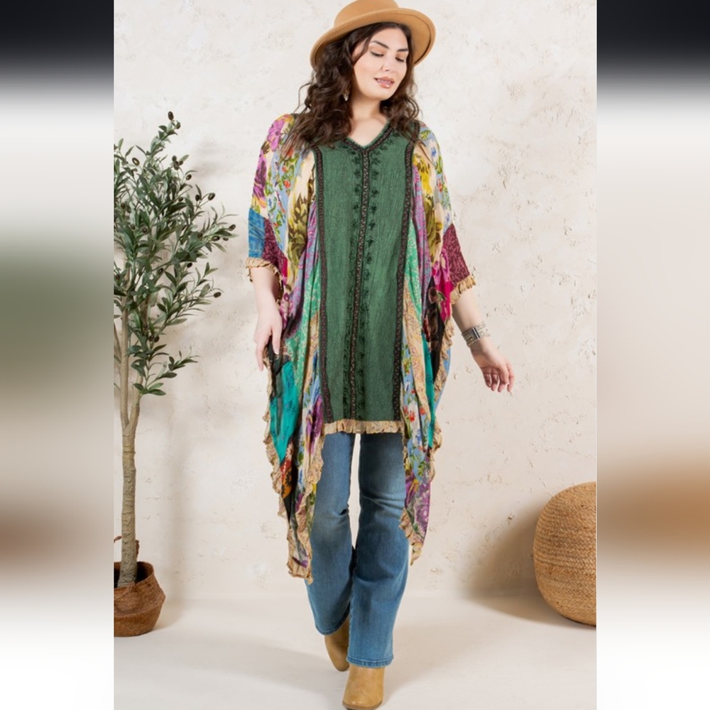 Boho Green Floral-Accent V-Neck Tunic